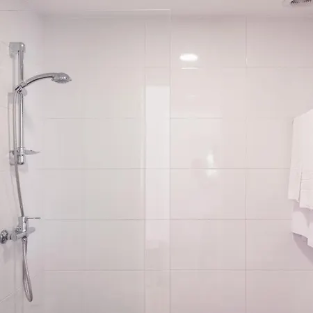 Casas Do Bairro Conqvistador * ליסבון